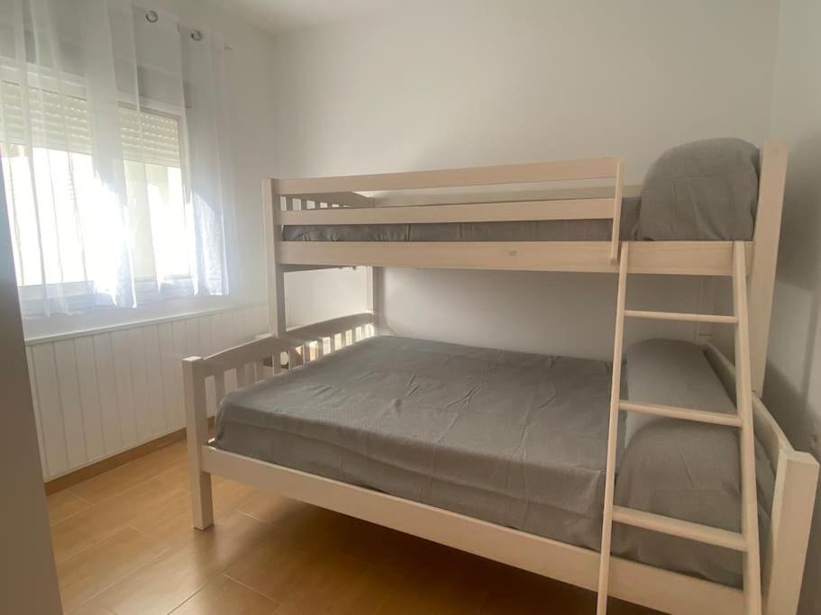 Willa Casa Luci Sant Jaume d'Enveja Zewnętrze zdjęcie